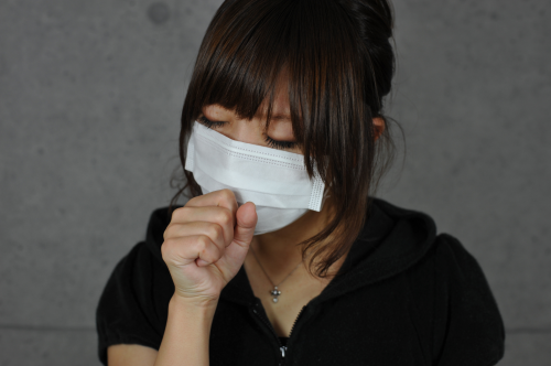 インフルエンザ予防にマスクの有効性は？効果的な付け方、選び方